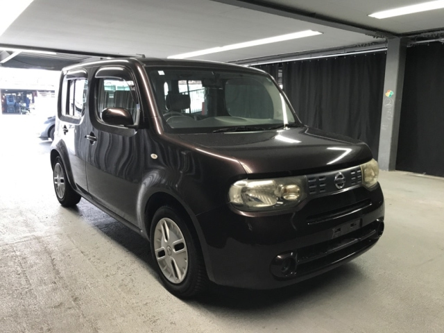 NISSAN CUBE 2010