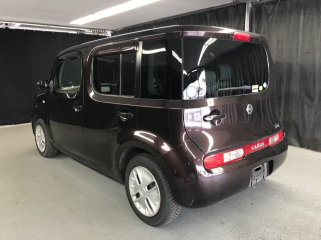 NISSAN CUBE 2010