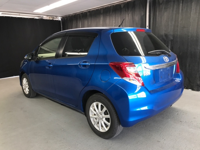 TOYOTA VITZ 2014