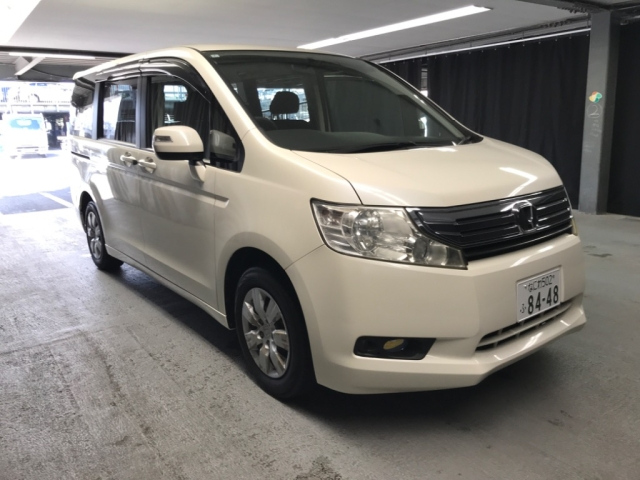 HONDA STEP WAGON 2010