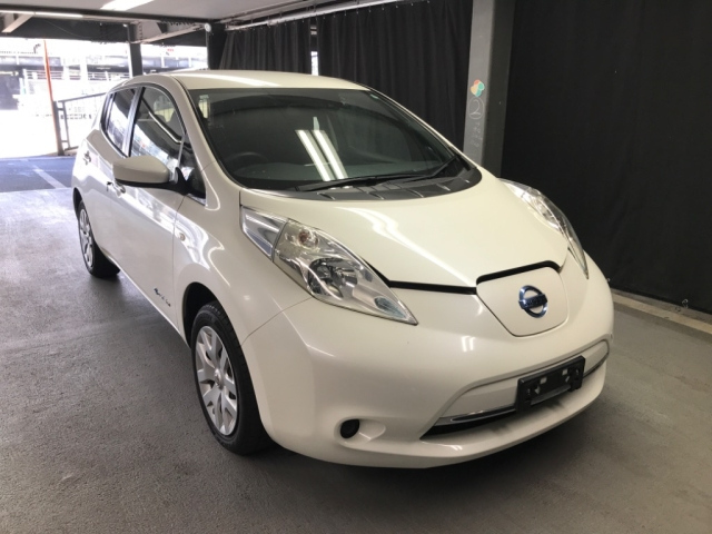 NISSAN LEAF 2016