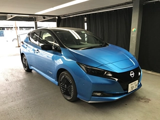 NISSAN LEAF 2022