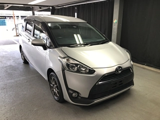 TOYOTA SIENTA 2018