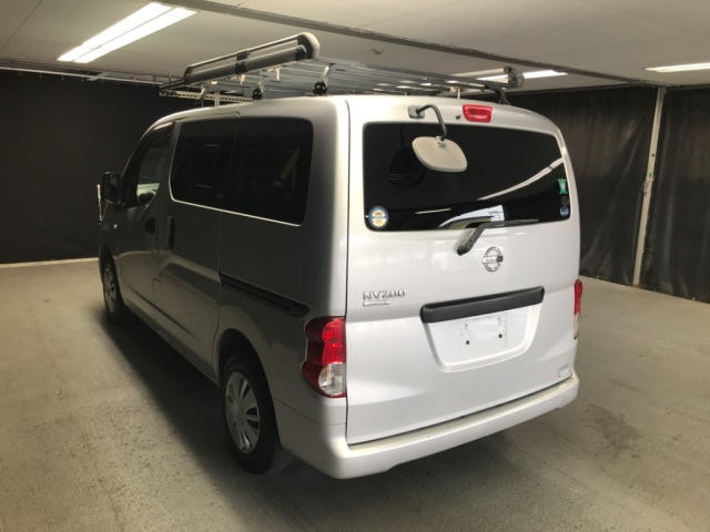 NISSAN NV200 2011