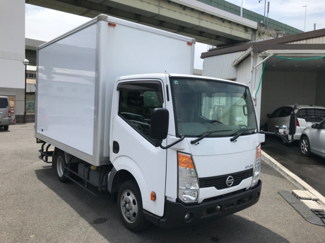 NISSAN ATLAS 2015