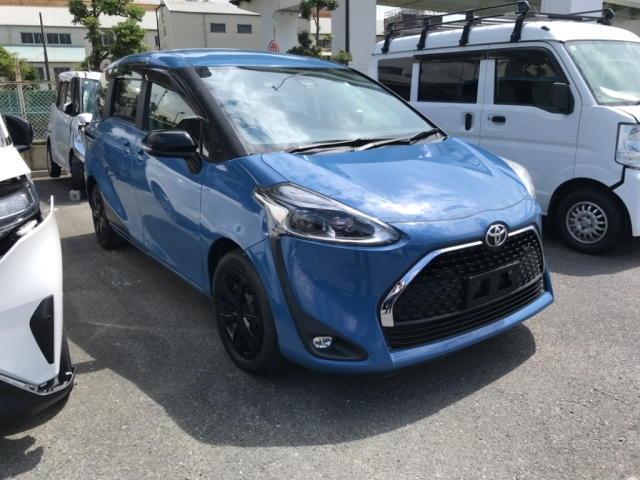 TOYOTA SIENTA 2021