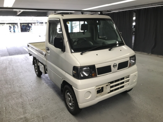 NISSAN CLIPPER TRUCK 2011