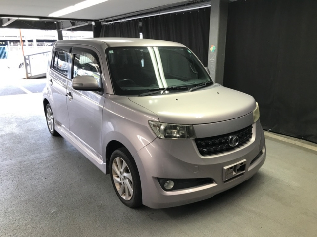 TOYOTA BB 2009