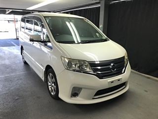 NISSAN SERENA 2013
