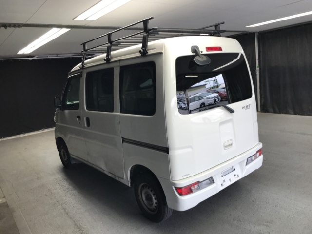 DAIHATSU HIJET VAN 2019