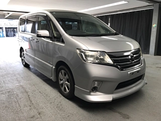 NISSAN SERENA 2013