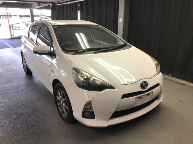 TOYOTA AQUA 2012