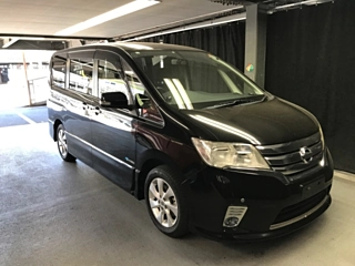 NISSAN SERENA 2013
