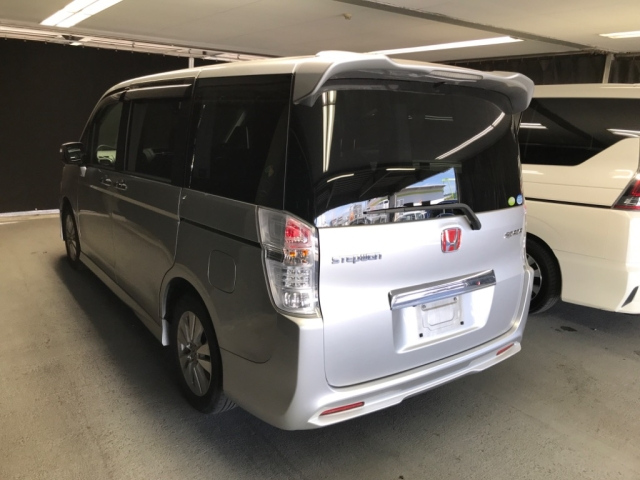 HONDA STEP WAGON 2011