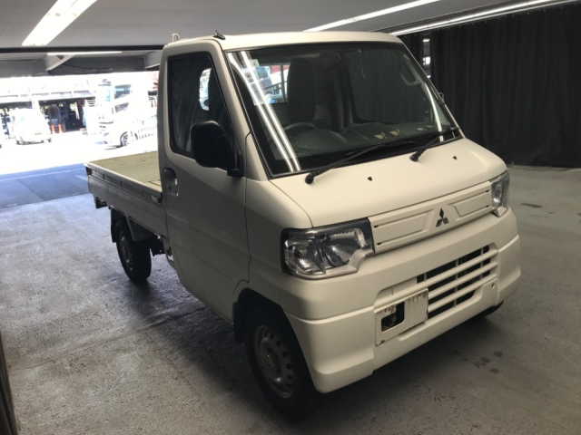 MITSUBISHI MINICAB TRUCK 2012
