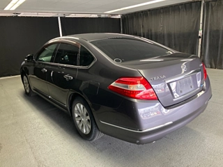 NISSAN TEANA 2010
