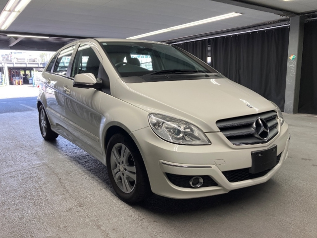MERCEDES BENZ B CLASS 2009