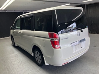 HONDA STEP WAGON 2010