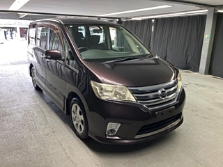 NISSAN SERENA 2011