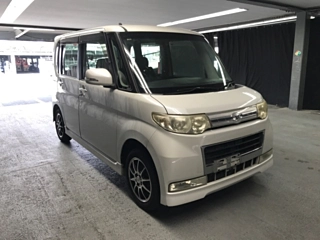 DAIHATSU TANTO 2010