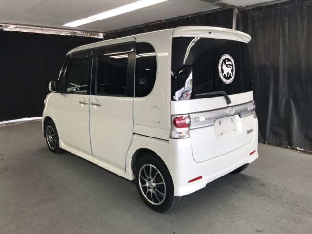 DAIHATSU TANTO 2010