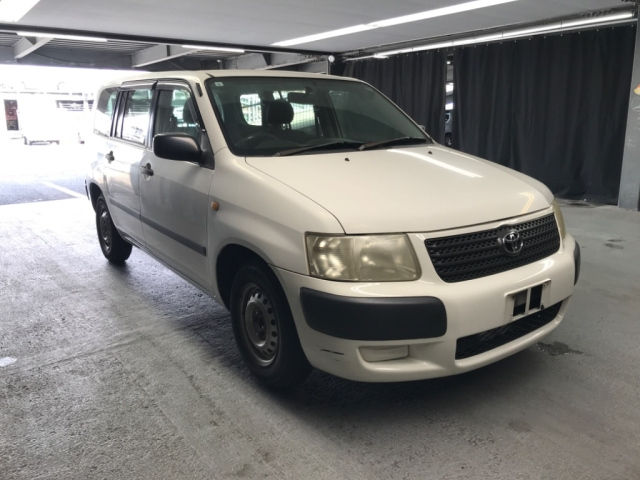 TOYOTA SUCCEED 2010