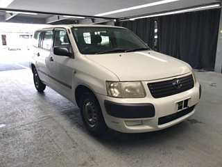 TOYOTA SUCCEED 2010