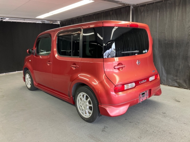 NISSAN CUBE 2010