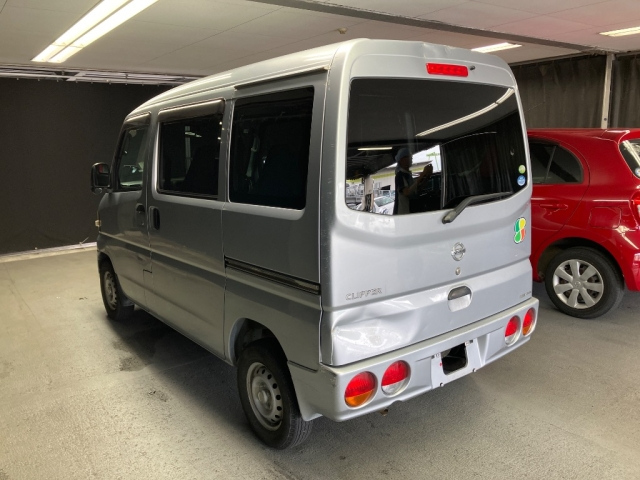 NISSAN CLIPPER VAN 2009