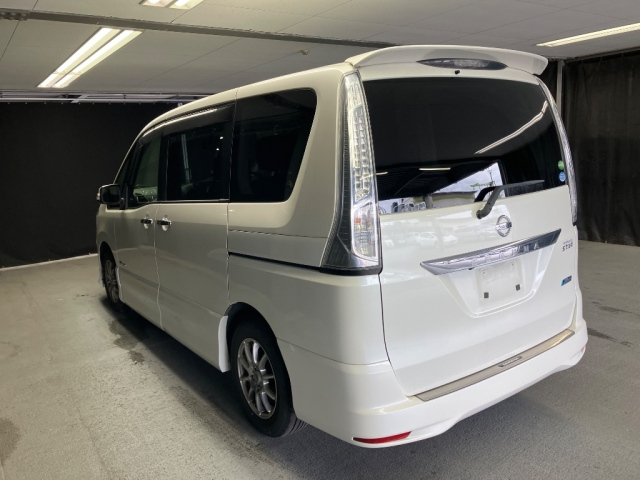 NISSAN SERENA 2012