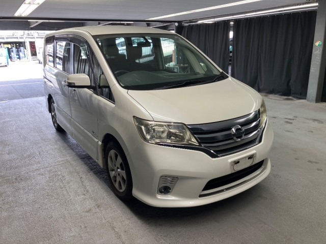 NISSAN SERENA 2012