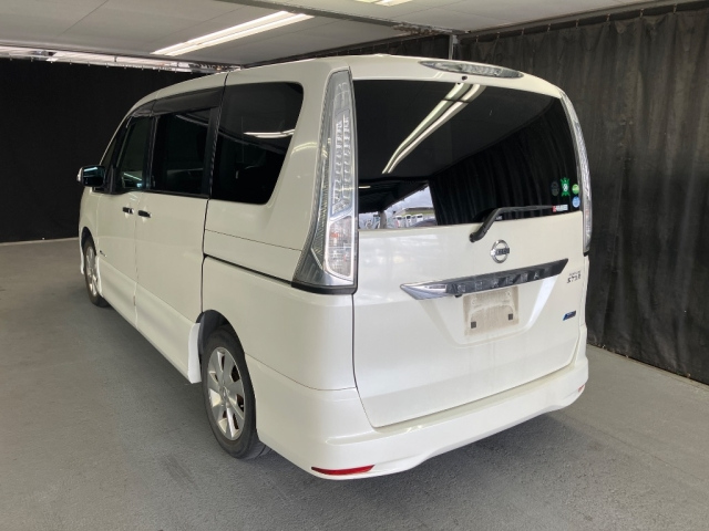NISSAN SERENA 2012