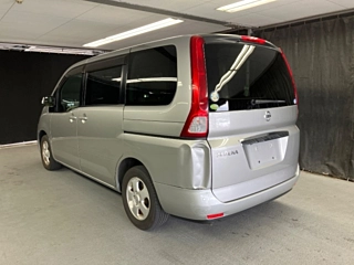 NISSAN SERENA 2009