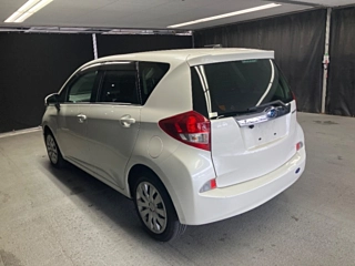 SUBARU TREZIA 2011