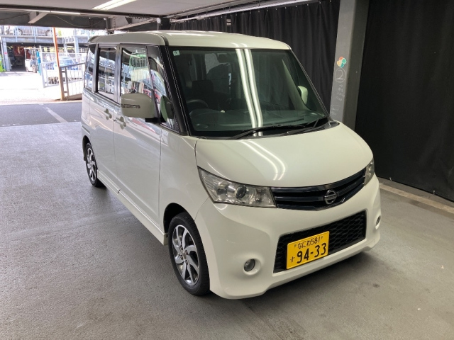 NISSAN ROOX 2010