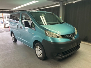 NISSAN NV200 2013