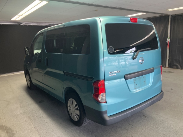 NISSAN NV200 2013