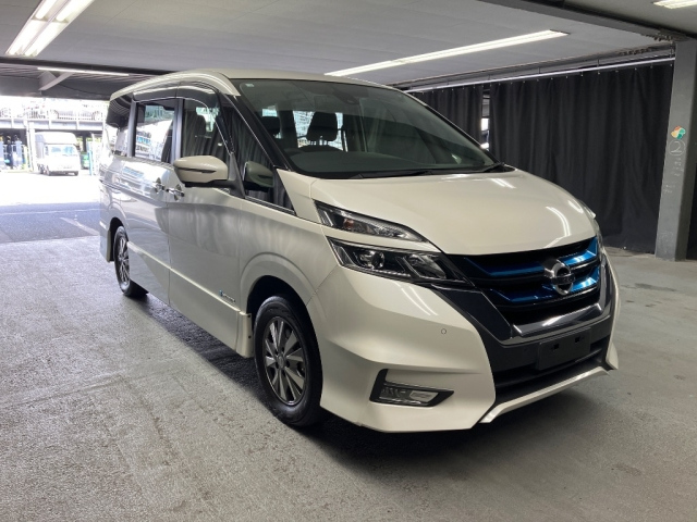 NISSAN SERENA 2018