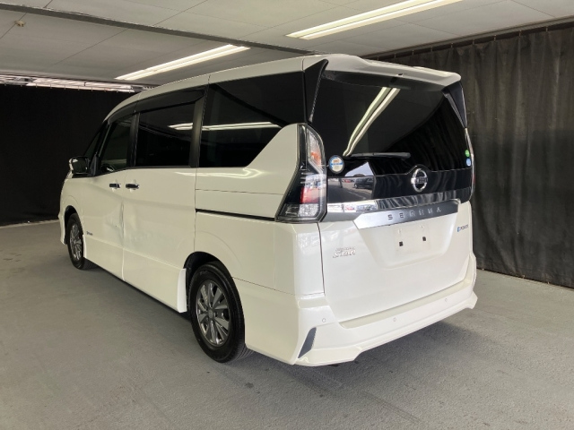 NISSAN SERENA 2018