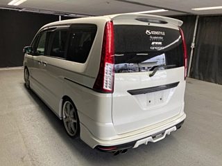 NISSAN SERENA 2012