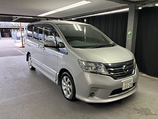 NISSAN SERENA 2013