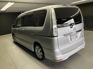NISSAN SERENA 2013
