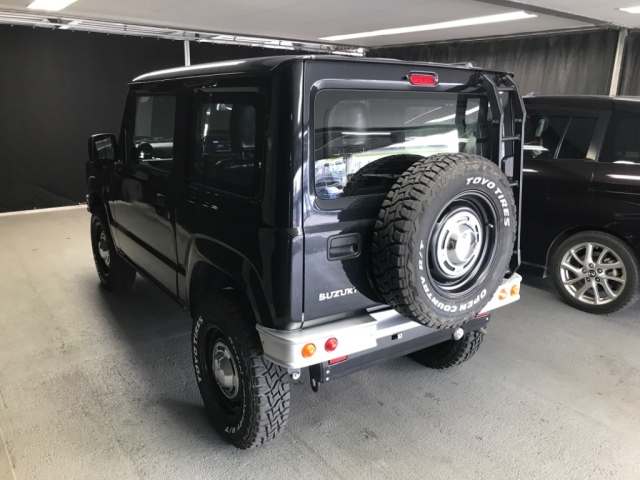 SUZUKI JIMNY 2023