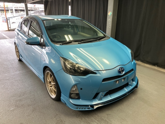 TOYOTA AQUA 2012