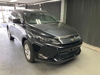 TOYOTA HARRIER 2017