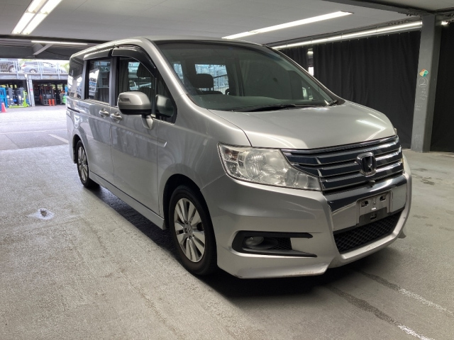 HONDA STEP WAGON 2009