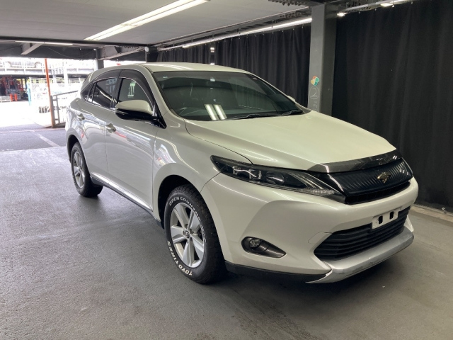 TOYOTA HARRIER 2014