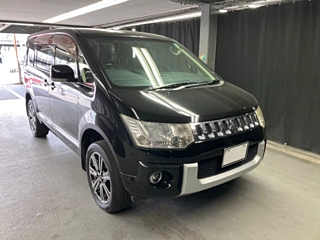 MITSUBISHI DELICA D5 2013