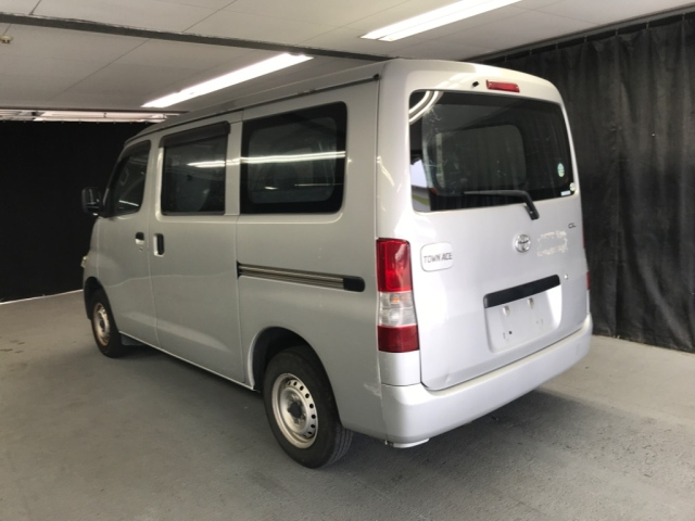 TOYOTA TOWN ACE VAN 2009