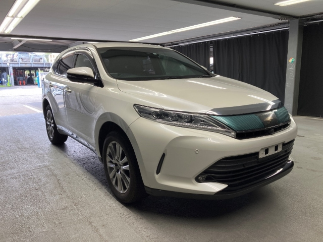 TOYOTA HARRIER 2017